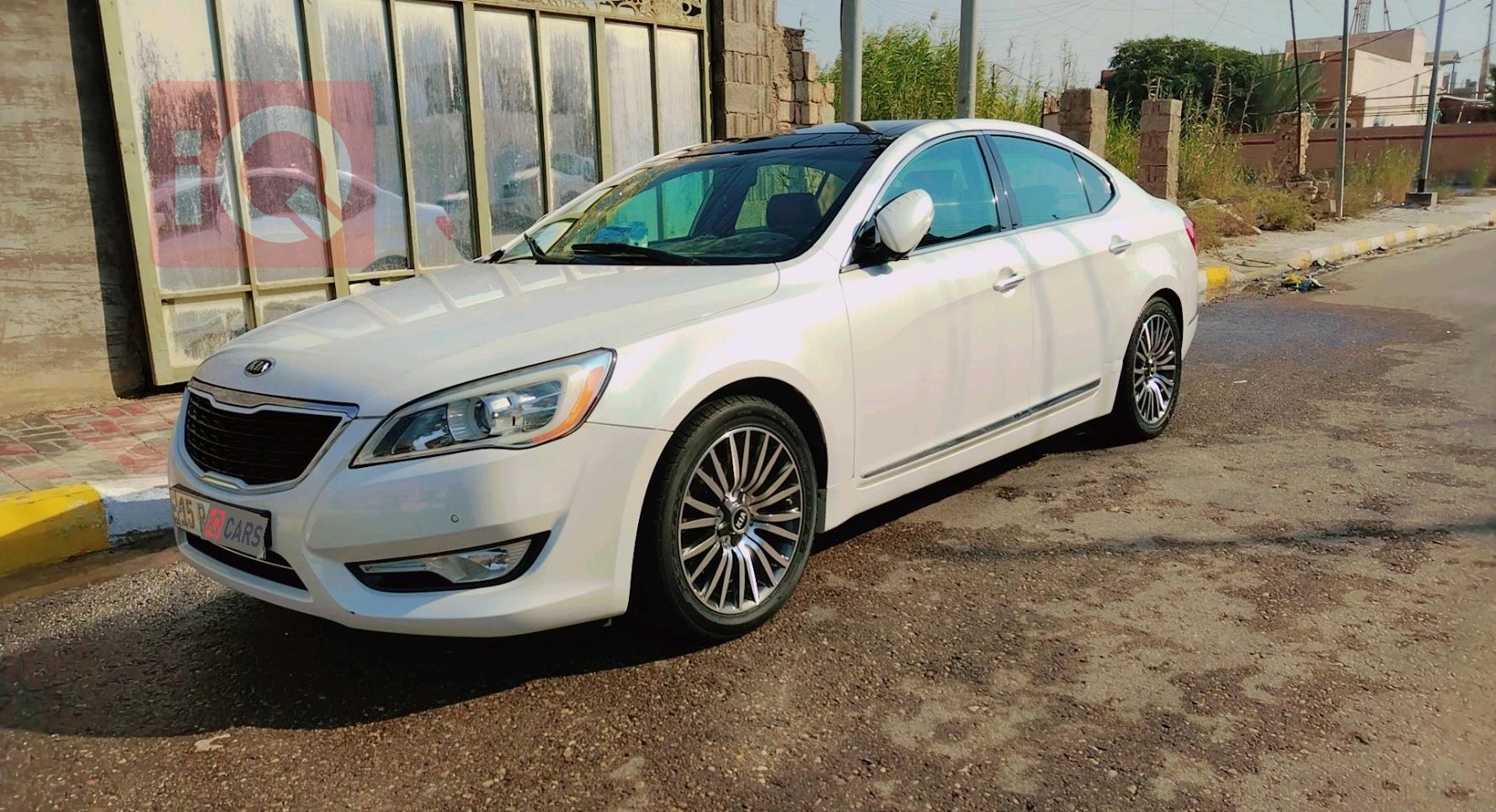 كيا كادينزا